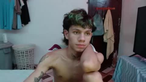 andy_dan1 online show from May 1, 5:45 am
