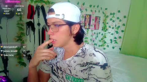 Andy Gray online show from February 5, 9:07 pm