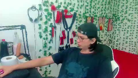 Snapshot of andy_gray01 chatting on June 10, 12:26 pm Andy Gray online show from June 10, 12:26 pm