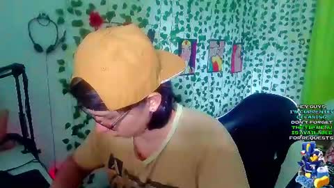 Snapshot of andy_gray01 chatting on June 14, 5:15 pm Andy Gray online show from June 14, 5:15 pm