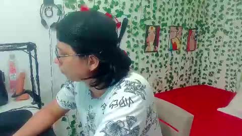 Snapshot of andy_gray01 chatting on July 1, 12:34 am Andy Gray online show from July 1, 12:34 am