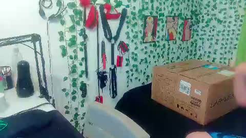 Snapshot of andy_gray01 chatting on July 7, 6:45 pm Andy Gray online show from July 7, 6:45 pm