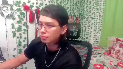 Snapshot of andy_gray01 chatting on July 13, 11:24 am Andy Gray online show from July 13, 11:24 am