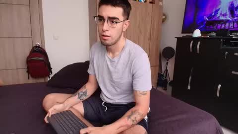 Andres online show from January 8, 1:24 pm