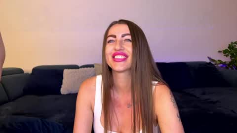 andy_velvet online show from June 16, 9:39 pm