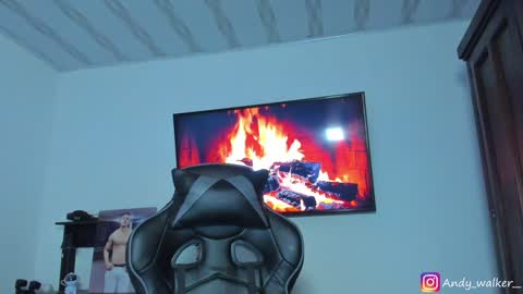 Snapshot of andy_walker_ chatting on January 29, 11:35 pm Andres online show from January 29, 11:35 pm