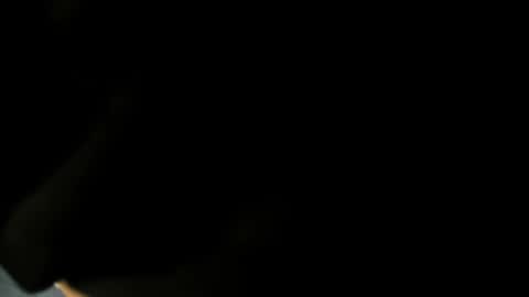 andy_wood1 online show from May 20, 11:38 am