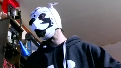 Snapshot of andybadass chatting on December 11, 11:19 am andybadass online show from December 11, 11:19 am