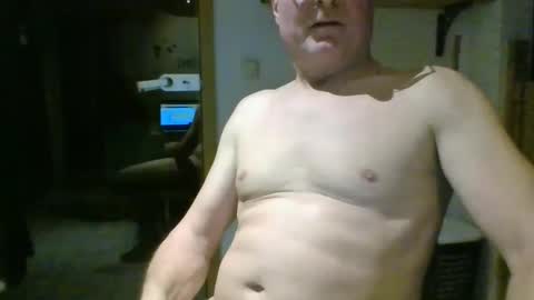 Snapshot of andybayern chatting on December 15, 5:28 pm andybayern online show from December 15, 5:28 pm