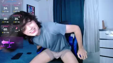 Snapshot of andyboy_19 chatting on July 28, 11:15 pm andy online show from July 28, 11:15 pm