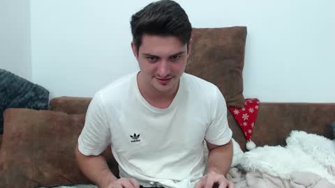 Snapshot of andyfame1 chatting on January 21, 5:49 am Andy Fame online show from January 21, 5:49 am