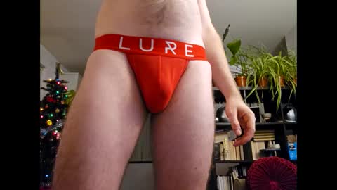 Snapshot of andygrows5 chatting on December 2, 7:38 pm andygrows5 online show from December 2, 7:38 pm