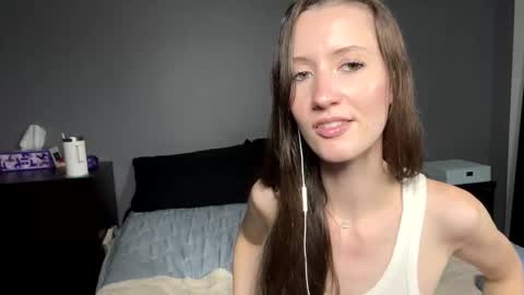 Snapshot of andyhayes69 chatting on December 15, 4:40 am andyhayes69 online show from December 15, 4:40 am
