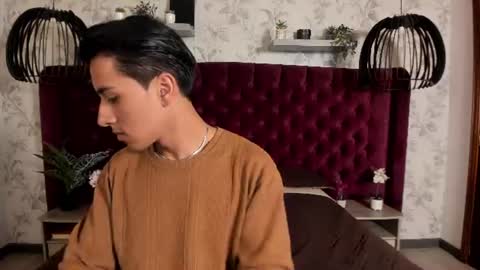 Snapshot of andyjoy_ chatting on June 20, 7:38 pm Andy Joy online show from June 20, 7:38 pm