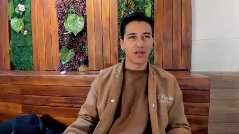 Snapshot of andyjoy_ chatting on June 25, 11:37 am Andy Joy online show from June 25, 11:37 am