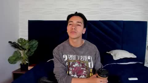 Snapshot of andyjoy_ chatting on July 2, 11:38 am Andy Joy online show from July 2, 11:38 am