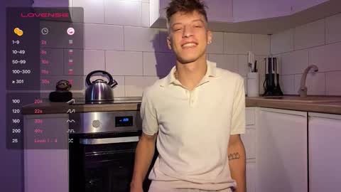 Snapshot of andytwinkkk chatting on September 18, 8:38 am AndyTwinkkk online show from September 18, 8:38 am