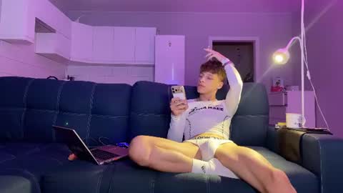 AndyTwinkkk online show from June 12, 12:48 pm
