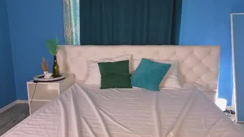 Snapshot of anellyball_ chatting on June 23, 1:03 am Anelly online show from June 23, 1:03 am