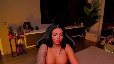 Anne online show from March 12, 6:03 pm