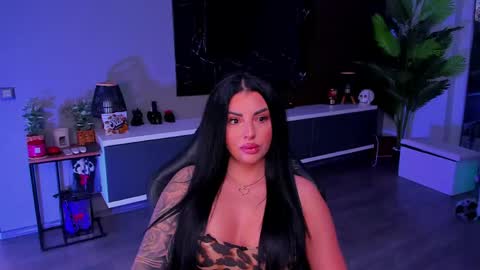 Anne online show from April 25, 5:21 pm