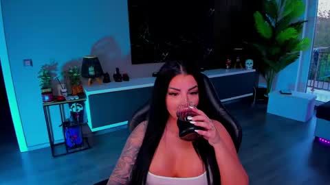 Snapshot of anemariejolie chatting on May 3, 4:57 pm Anne online show from May 3, 4:57 pm