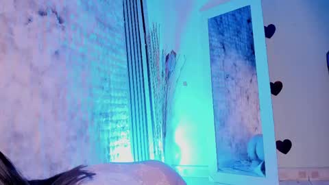 Snapshot of angeel___ chatting on June 5, 6:52 am angeel___ online show from June 5, 6:52 am