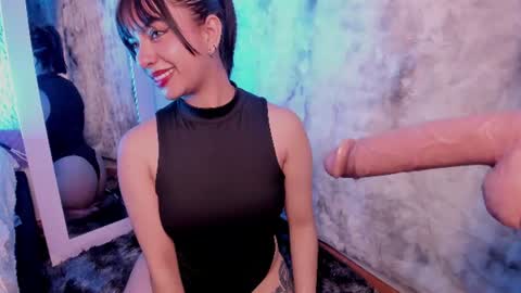Snapshot of angeel___ chatting on July 30, 4:33 am angeel___ online show from July 30, 4:33 am
