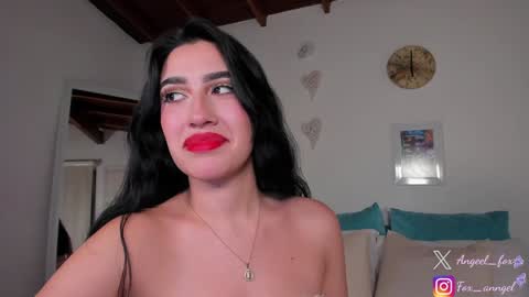 Snapshot of angeel_fox chatting on December 4, 6:22 am Angel online show from December 4, 6:22 am