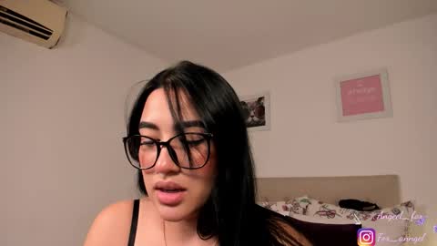 Snapshot of angeel_fox chatting on November 23, 3:28 am Angel online show from November 23, 3:28 am