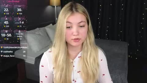 Snapshot of angel__grace chatting on May 15, 10:50 pm Grace online show from May 15, 10:50 pm