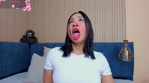 Snapshot of angel__ponce chatting on September 18, 7:27 pm angel__ponce online show from September 18, 7:27 pm
