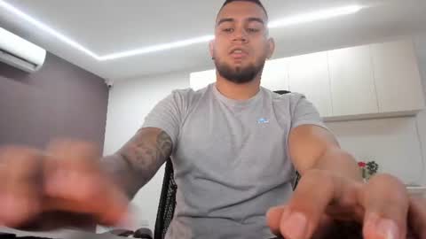 angel__tattoo online show from July 11, 10:11 pm