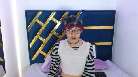 Angel  online show from January 9, 12:52 pm