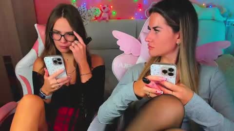 Ivanna and Jessica online show from July 1, 3:19 am