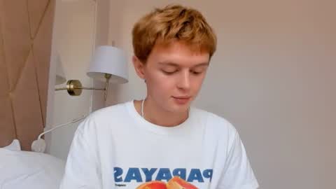 angel_andreww online show from July 7, 12:09 pm