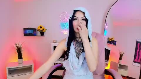 Angel Cooper online show from May 21, 7:43 pm