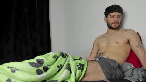 Snapshot of angel_damons_ chatting on December 29, 2:00 pm Angel Damons online show from December 29, 2:00 pm