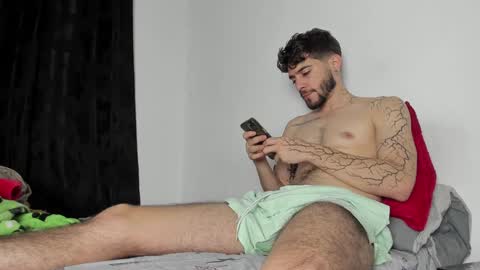 Snapshot of angel_damons_ chatting on January 12, 12:28 am Angel Damons online show from January 12, 12:28 am