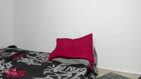 Snapshot of angel_damons_ chatting on February 22, 5:24 pm Angel Damons online show from February 22, 5:24 pm