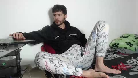Snapshot of angel_damons_ chatting on October 2, 4:58 pm Angel Damons online show from October 2, 4:58 pm