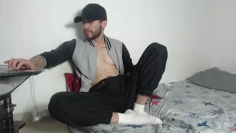 Snapshot of angel_damons_ chatting on October 13, 1:22 pm Angel Damons online show from October 13, 1:22 pm