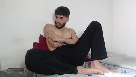 Snapshot of angel_damons_ chatting on October 31, 1:45 pm Angel Damons online show from October 31, 1:45 pm