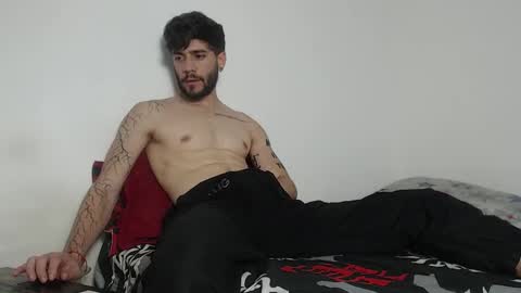 Snapshot of angel_damons_ chatting on November 19, 7:25 pm Angel Damons online show from November 19, 7:25 pm