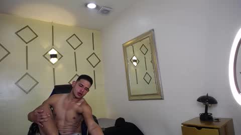 Snapshot of angel_dusstt chatting on November 21, 12:48 pm Angel Dusstt online show from November 21, 12:48 pm