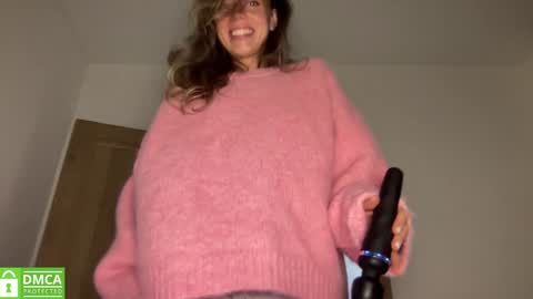 Snapshot of angel_from_sky chatting on November 9, 1:09 pm Greetings Jess online show from November 9, 1:09 pm