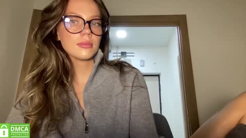 Snapshot of angel_from_sky chatting on November 26, 11:33 am Greetings Jess online show from November 26, 11:33 am