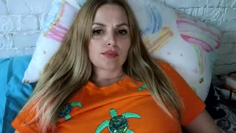 Snapshot of angel_girllovemy chatting on July 16, 11:27 am ANGEL online show from July 16, 11:27 am