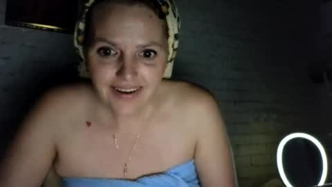 Snapshot of angel_girllovemy chatting on July 21, 6:32 pm ANGEL online show from July 21, 6:32 pm