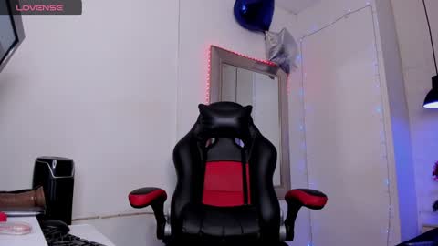 angel hardy online show from January 18, 12:04 pm